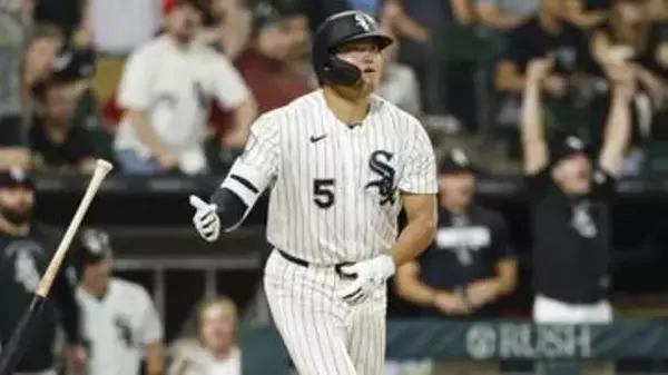 村上宗隆の圧倒的な打棒に投手もグラブ落ちるの気にせずぼう然　弾丸ライナーで2戦連発19号