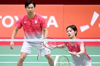 【バドミントン】田口真彩＆渡辺勇大ペアが2回戦敗退　第1ゲームで大きくリードつかみ先取するも逆転許す〈アジア競技大会〉