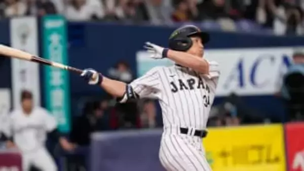 侍Jが5回に初安打　吉田正尚が元古巣の京セラドームで豪快弾　ベンチでは鈴木誠也が大盛り上がり