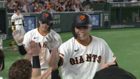 【巨人】中山礼都の今季1号で先制　1軍復帰後1試合目・初打席でいきなり2ランホームラン