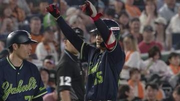 【ヤクルト】初回に幸先良く2点を先取　鈴木叶が好機を生かすタイムリーで笑顔のガッツポーズ