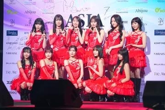 Juice=Juice「世界の皆さんにたくさん届くように」　受賞に喜び　『盛れ！ミ・アモーレ』披露
