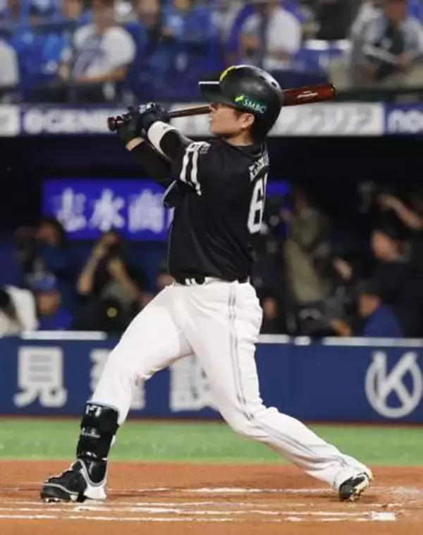 通算1本→日本シリーズで大仕事　延長10回決勝ソロのソフトバンク・川村友斗を高橋由伸が分析「外の変化球に対してバットのヘッドがブレない」