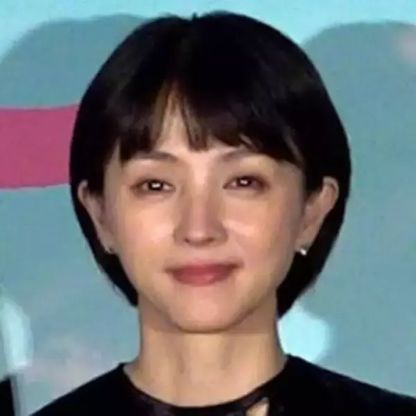 満島ひかり「まだドキドキしています」　初共演の西島秀俊と舞台挨拶に登場