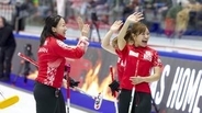 日本代表ロコ・ソラーレらしさ光る一幕　“珍事”に世界カーリング連盟も「コーチはどこに行ったの？」とツッコミも笑顔を力に勝利積み重ねる