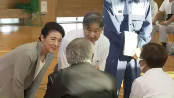 天皇皇后両陛下　厳しい状況でも前向きな被災者に敬意　熊本地震被災地見舞いを終え