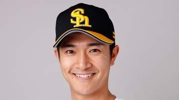 ソフトバンクとオリックスの首位攻防戦　ソフトバンクが初回に満塁好機つかみ柳町達が2点先制タイムリー