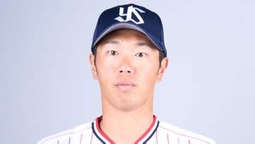 【ヤクルト】古賀優大が途中交代...アクシデントか　送球後に顔をゆがめる様子　今季盗塁阻止率リーグトップ