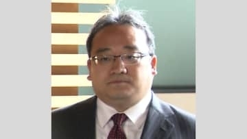 内閣広報官に安倍元首相秘書官の佐伯耕三氏の起用で調整