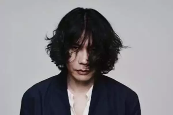 米津玄師　自らが描いたキングダム主題歌『夜鷹』のジャケットを初公開