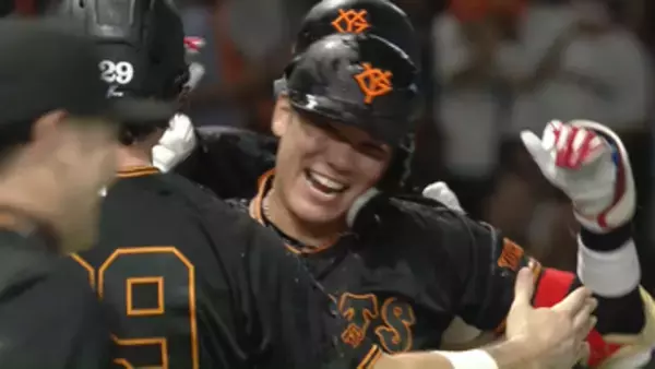 「本当に頼もしい」巨人・橋上監督代行がサヨナラHRの坂本勇人を称賛「打率以上に大きな期待」
