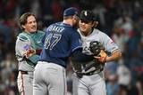 「【MLB】4歳の少女が村上宗隆と対面し明るい笑顔に　球宴では小児がん支援賛同を表明しプレー　ベルトに輝くゴールドリボンと“村上宗隆”の刺繍」の画像1