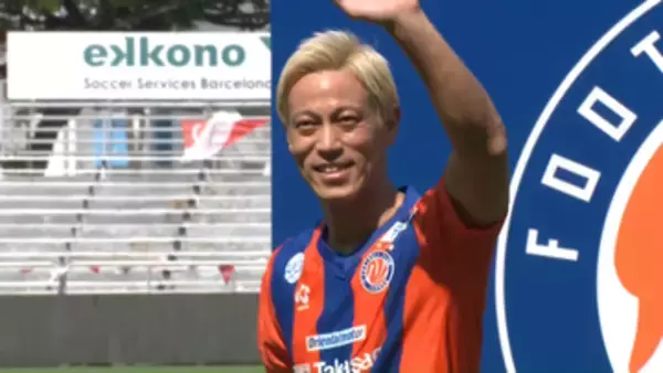 【サッカー】本田圭佑がシンガポール・ジュロン入団会見　40歳での挑戦にキングカズから刺激「カズさんから見ると子どもみたいな数字」　キャリア11か国目