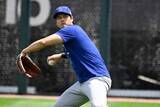 「試合前の大谷翔平、近寄ってきた相棒スミスに「俺の球受けてよ」と言いたげアクションで笑顔　登板回避以来、本拠地では初のキャッチボール実施」の画像1