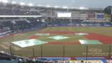 「【ロッテvsソフトバンク】雨の影響で試合開始を見合わせ　18時20分までは試合開始なしと遅延が決定」の画像1