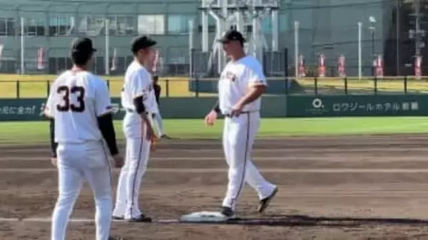 「確認と意識付け」巨人のキャンプ新メニュー　あえて悪送球するなど様々なパターンを想定した守備・走塁練習