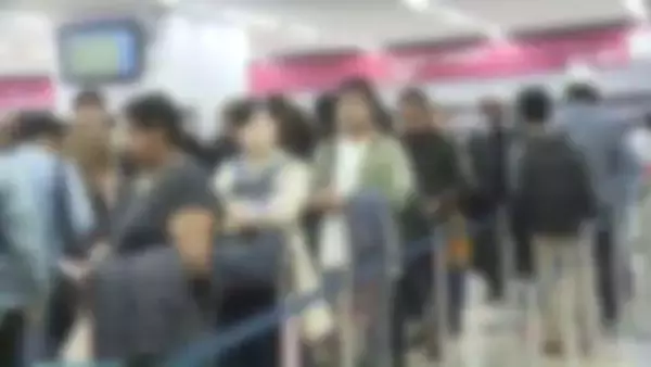 在留手数料“大幅値上げ”を政府が閣議決定　期間に応じ6000円→1万～7万5000円に　10月1日から