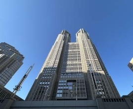約25年前に勤務先高校の女子生徒と性行為　都立高男性教諭（53）を懲戒免職　数か月前に元生徒の女性の申し出で発覚
