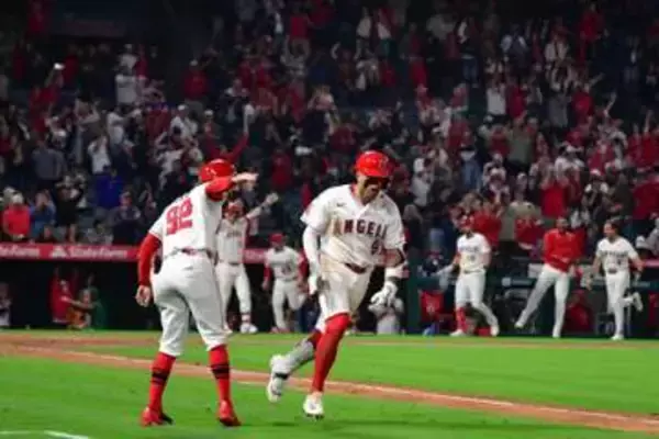 【MLB】6連敗中のエンゼルスに奇跡　8回までノーヒットも…9回に初ヒット＆サヨナラ2ランで瞬く間に逆転勝ち　偉業目前の相手先発、マウンド上で呆然