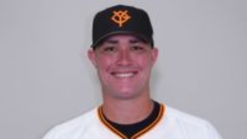 【巨人】リチャードが結婚を発表「字僕が書いたんで汚いですがご了承お願いします」花嫁おんぶした爽やかな写真に直筆メッセージ