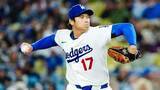 「ドジャース・大谷翔平が7度目の月間MVP　メジャー史上初“野手”と“投手”両部門で受賞」の画像1