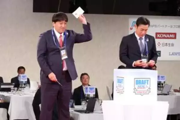 ドラフト会議は3時間46分で閉幕　ソフトバンクが昨季を超える育成15位指名　DeNAは育成指名なし