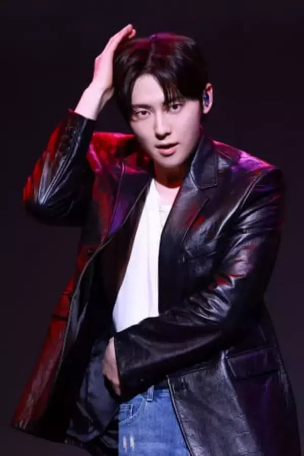 HWANG MIN HYUN「こんなに健康で、変わらない姿で」　約2年ぶり日本のファンと再会