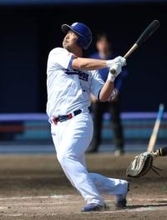 【中日】7回代打・阿部寿樹がセンター強襲のタイムリー2塁打　6回までわずか2安打と苦戦していた栗林良吏をノックアウト