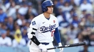 大谷翔平がノーアウト満塁でチャレンジ要求　成功でチャンスをつなげドジャースが終盤で逆転に成功