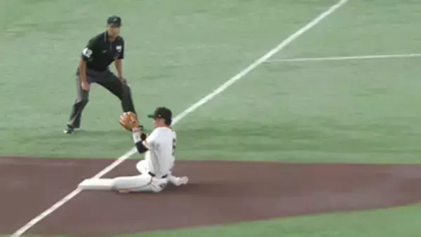 【きょうの1シーン】プレーボールからわずか15秒後　坂本勇人の技あり逆シングルで流れ引き寄せたか