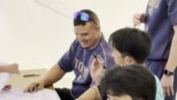 【ヤクルト】ドラ1・松下歩叶は“優しい先輩たち”に囲まれ第1クールを無事終了　オスナ選手との交流は「英語が弱くて(笑)」