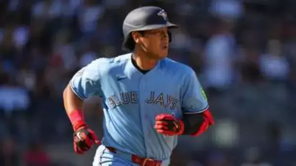 岡本和真が9試合連続安打　最終打席で運も味方につけ記録継続　自己最長の10戦連続まであと1に迫る