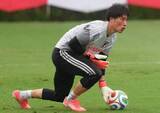 「【サッカー】広島のGK大迫敬介がチームに再合流　日本代表として戦ったW杯後の7月末に海外クラブへの移籍準備で一時チームを離脱」の画像1