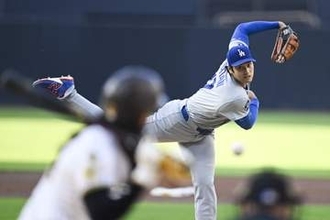 【ドジャース】連勝で首位攻防パドレスに勝ち越し　首位キープ1.5差に　大谷翔平は二刀流で躍動　8号先頭打者弾＆5回無失点　防御率『0.73』も規定投球回には満たず