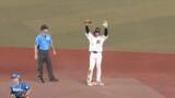 「【ロッテ】藤原恭大のアピールに応えサブロー監督が3度目のリクエスト　判定結果にロッテファンは大歓声」の画像1