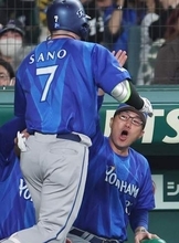 【DeNA】CSファイナル白星スタート！　わずか3安打も宮﨑＆佐野が大一番で勝負強さ　投手陣は完封リレーで阪神打線封じる　浜地真澄投手が古巣を打者3人でぴしゃり