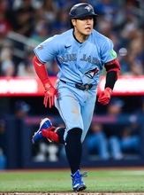 「俺は足が速いのだ」岡本和真がMLB初盗塁　ブルージェイズが伝えた岡本らしい一言　巨人では11年で通算13盗塁