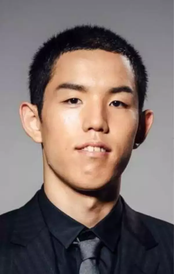 四千頭身・都築拓紀メンバー、所属事務所が謹慎処分を発表　トリオは当面2人で活動へ