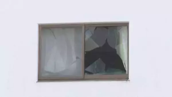 早朝の住宅街で爆発か ケガ人も　千葉・市川市