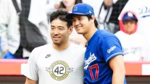 大谷翔平　先輩の菊池雄星をベンチ前で待ちペコリお辞儀　古巣エンゼルススタッフにもハグや談笑で笑顔あふれる　試合では3安打躍動
