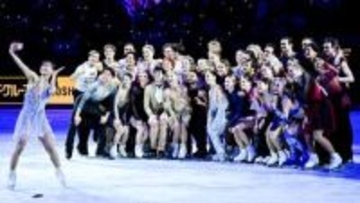 引退の坂本花織「定番のカオリセルフィーも最後」ISU公式も涙の顔文字とともにさみしい様子　エキシビションでファンを魅了