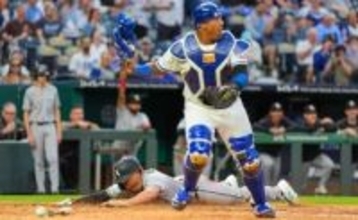 【MLB】村上宗隆が一塁から激走ヘッドスライディング　2四球1得点でチームの連敗ストップに貢献　落球の課題も残る