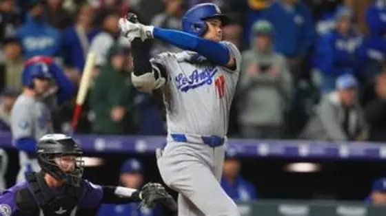 ロバーツ監督「本当にすごいこと」大谷翔平の50試合連続出塁をたたえる　9回2死の土壇場で安打