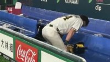 全米1位指名のバザーナ　試合後ベンチで1人悔しさをかみしめる姿　豪監督は「伸びしろのある有望な選手」とさらなる成長を期待