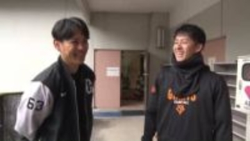 巨人で再び同僚となった泉圭輔と板東湧梧の軽快なやりとり「熱いピッチング」「うそつけ。言われたことない」