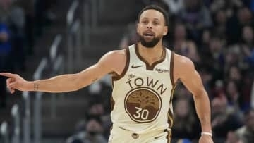 【NBA】ジャージー売上ランキング前半戦トップはステフィン・カリー 　八村塁所属のレイカーズがチームグッズで首位キープ