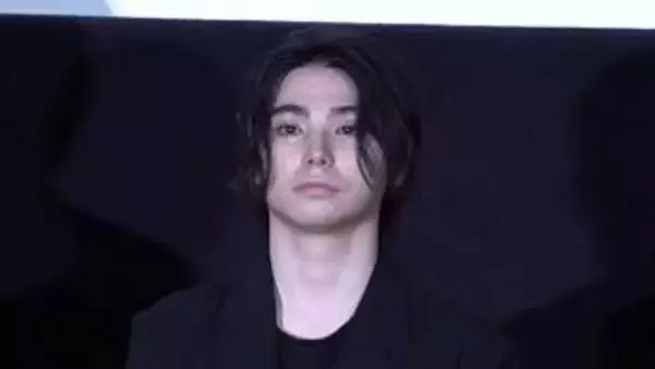 俳優・村上虹郎さん書類送検　元交際相手に暴行を加えたか－警視庁