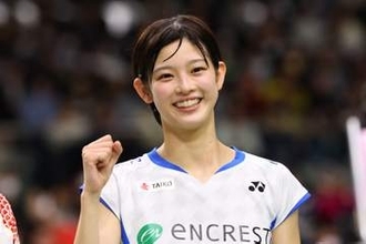 【バドミントン】田口真彩が混合ダブルスで頂点に　普段組む渡辺勇大とは別パートナーで挑む　女子ダブルスでも準優勝
