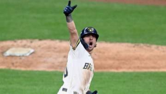 ブリュワーズが初回に4失点も大逆転勝利！　ワールドシリーズ2勝0敗で初制覇へあと2勝