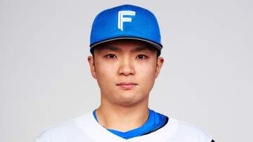 【日本ハム】郡司裕也が頭部死球でヒヤリ　球審がマウンドに集まるも投げた上沢直之に危険球退場はなし　郡司はその後マルチの活躍